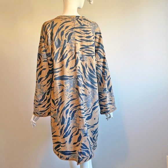 Bellambia Tunic Top, Dress, Animal Print - Picture 4 of 8